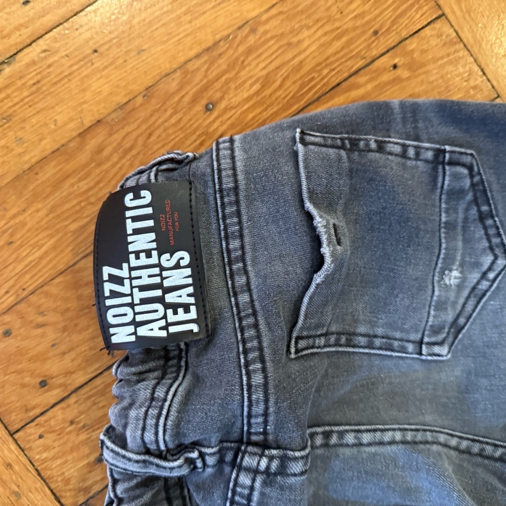 Noizz Authentic Jeans in Faded Gray
